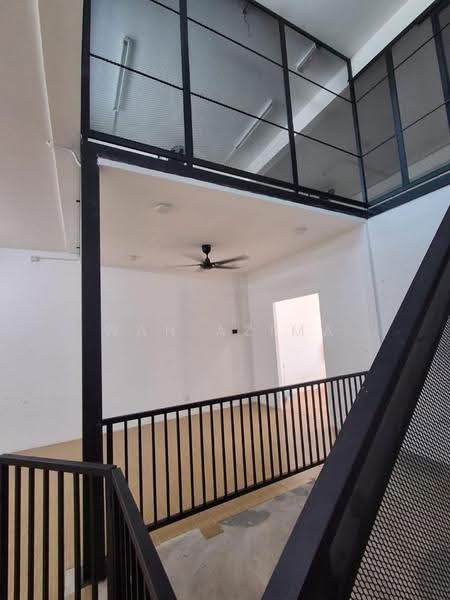 Shop for Rent in Saujana Utama (Puncak Alam) - Wan Azima - Interior - PropertyGuru.com.my