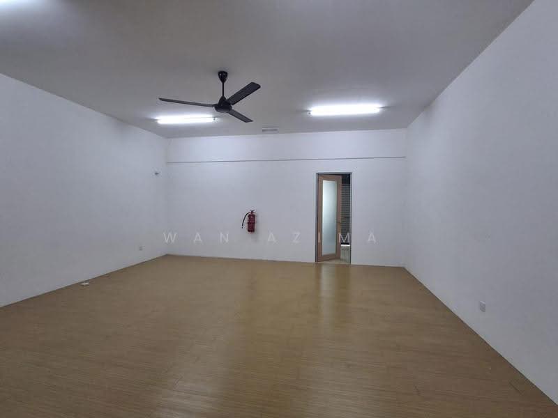 Shop for Rent in Saujana Utama (Puncak Alam) - Wan Azima - Interior - PropertyGuru.com.my
