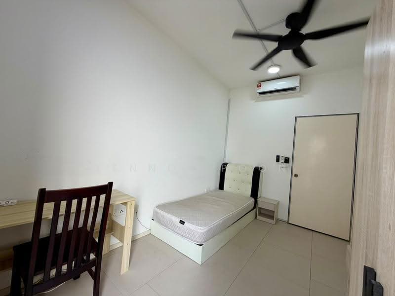 Kediaman Servis untuk Disewa di SqWhere Service Apartments - Lennon Poon - Bedroom - PropertyGuru.com.my
