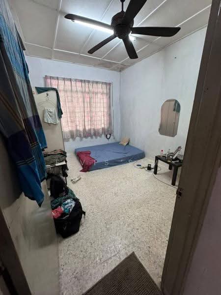 1-storey Terraced House for Rent in Bandar Baru Permas Jaya (Permas Jaya) - Elvis Sim - Bedroom - PropertyGuru.com.my