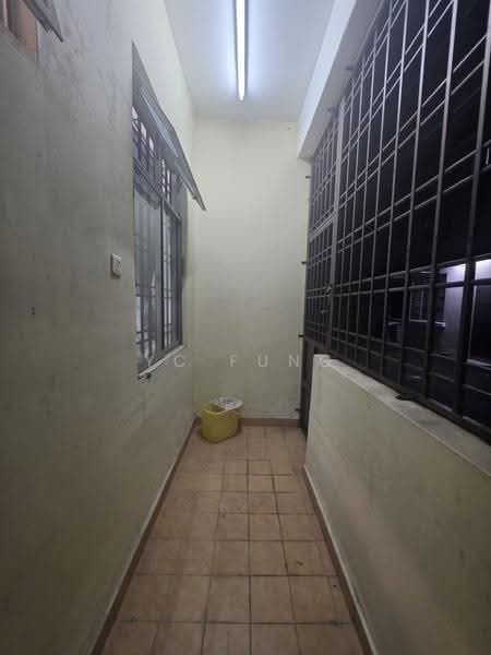 Rumah Teres 2-Tingkat untuk Disewa di Taman Nusa Bestari (Iskandar Puteri (Nusajaya)) - YC Fung - Corridor - PropertyGuru.com.my