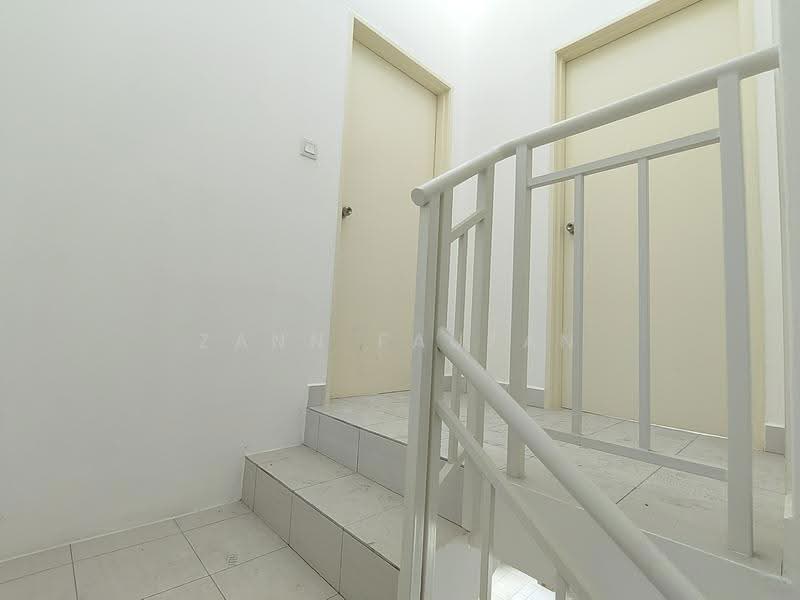 2-storey Terraced House for Sale in Bandar Bukit Beruntung (Bukit Beruntung) - Zann Fauzan - Interior - PropertyGuru.com.my