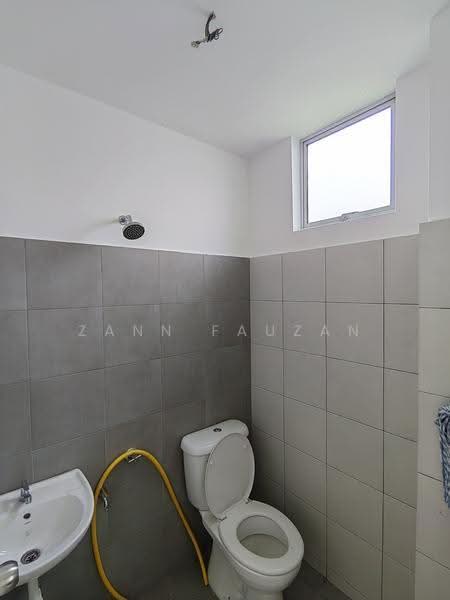 2-storey Terraced House for Sale in Bandar Bukit Beruntung (Bukit Beruntung) - Zann Fauzan - Bathroom - PropertyGuru.com.my