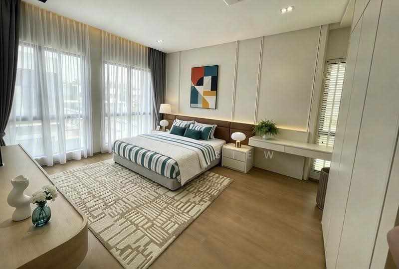 Rumah Teres 2-Tingkat untuk Dijual di Leisure Farm (Gelang Patah) - Peter Siew - Bedroom - PropertyGuru.com.my
