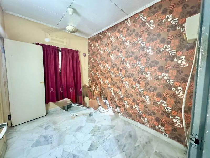 1.5-storey Terraced House for Sale in Subang Jaya (Selangor) - Fauran Nawawi - PropertyGuru.com.my