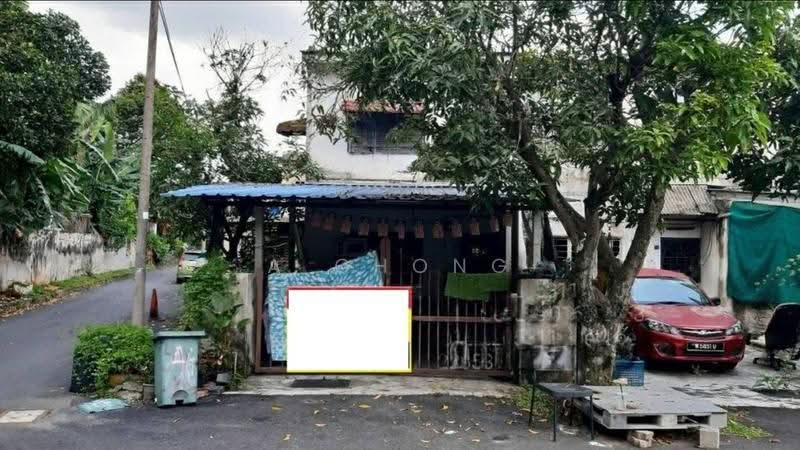 2-storey Terraced House for Sale in Taman Impian Ehsan (Balakong) - A Chong - Exterior - PropertyGuru.com.my