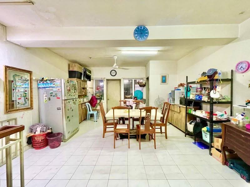 3-storey Terraced House for Sale in Batu Caves (Selangor) - Fauran Nawawi - PropertyGuru.com.my
