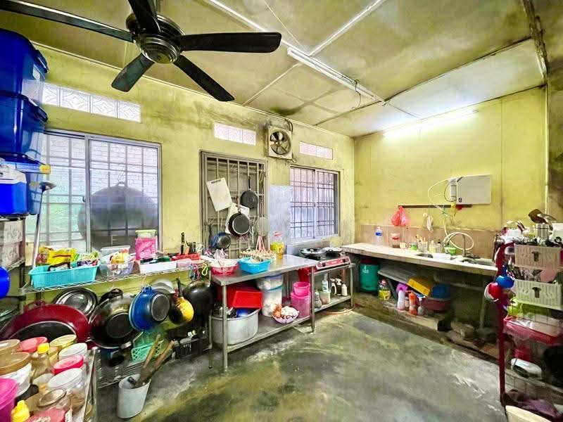 3-storey Terraced House for Sale in Batu Caves (Selangor) - Fauran Nawawi - PropertyGuru.com.my