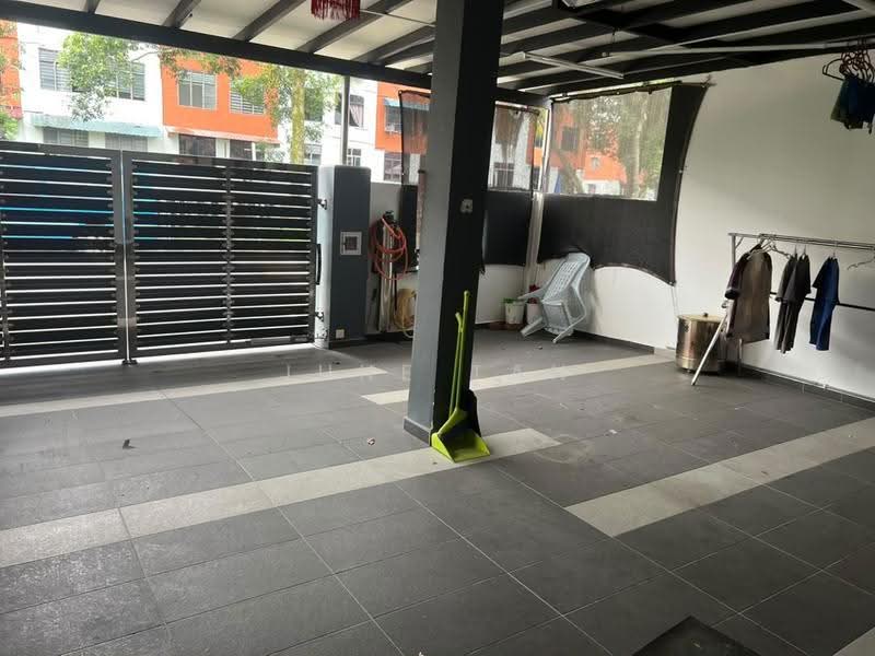 Rumah Teres untuk Dijual di Taman Putri Kulai (Kulai) - June Tan - Exterior - PropertyGuru.com.my