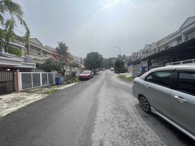 Rumah Teres untuk Dijual di Bukit Rahman Putra (Sungai Buloh) - Jasmine Yong - PropertyGuru.com.my
