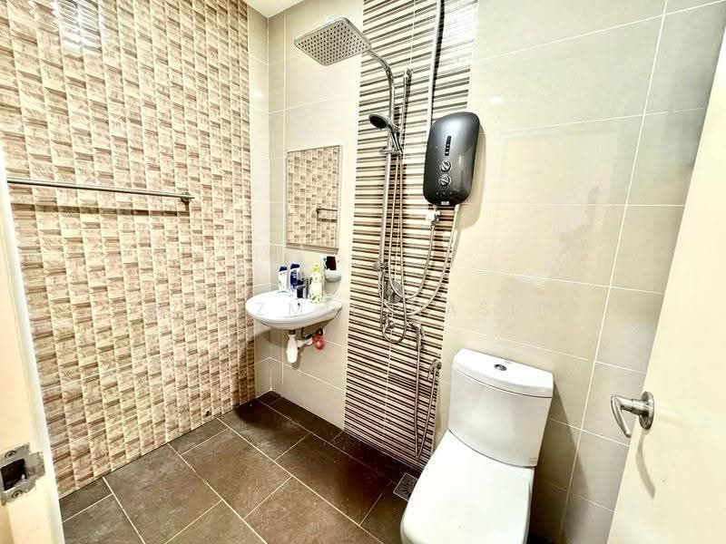 Rumah Teres 2-Tingkat untuk Dijual di Bangi (Selangor) - Nadzmie Nasir - Bathroom - PropertyGuru.com.my