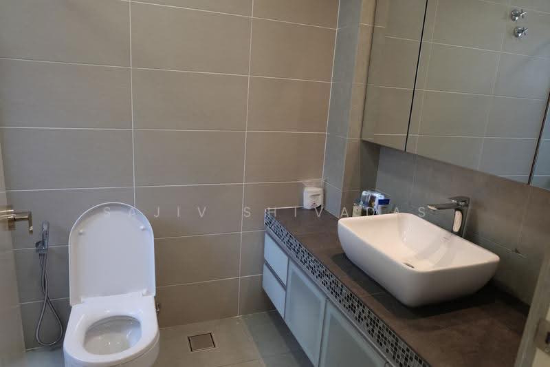 Semi-Detached House for Sale in Bangsar (Kuala Lumpur) - Sajiv Shivadas - Bathroom - PropertyGuru.com.my