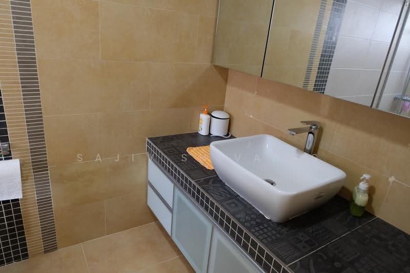 Semi-Detached House for Sale in Bangsar (Kuala Lumpur) - Sajiv Shivadas - Bathroom - PropertyGuru.com.my