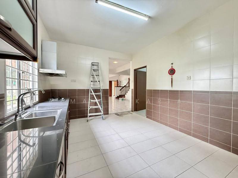 2-storey Terraced House for Sale in Taman Mutiara Subang (Shah Alam) - AZMAN ZAKARIA - Kitchen - PropertyGuru.com.my