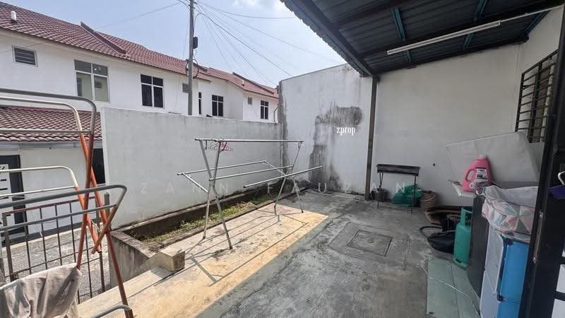 2-storey Terraced House for Sale in Bandar Bukit Beruntung (Bukit Beruntung) - Zann Fauzan - Exterior - PropertyGuru.com.my