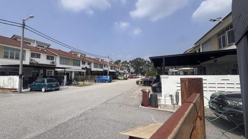 2-storey Terraced House for Sale in Bandar Bukit Beruntung (Bukit Beruntung) - Zann Fauzan - Exterior - PropertyGuru.com.my