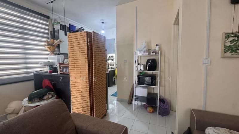 2-storey Terraced House for Sale in Bandar Bukit Beruntung (Bukit Beruntung) - Zann Fauzan - Kitchen - PropertyGuru.com.my