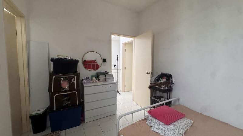 2-storey Terraced House for Sale in Bandar Bukit Beruntung (Bukit Beruntung) - Zann Fauzan - Bedroom - PropertyGuru.com.my