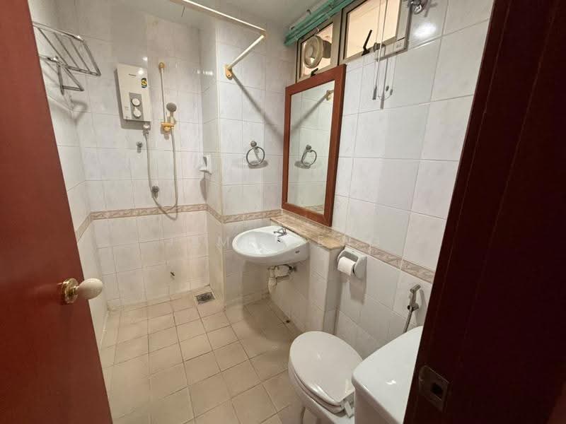 Kondominium untuk Dijual di Almaspuri - James Eng - Bathroom - PropertyGuru.com.my