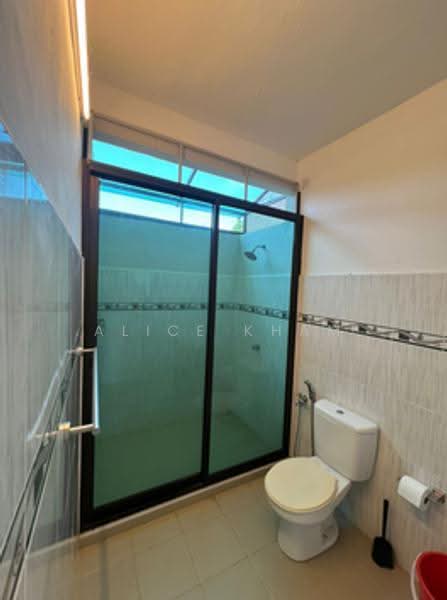 Tanah Pertanian untuk Dijual di Kuala Linggi (Melaka) - Alice Kham - Bathroom - PropertyGuru.com.my