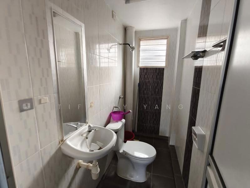 Apartment for Sale at Casa Ria Apartment - Tiffany Yang - Bathroom - PropertyGuru.com.my