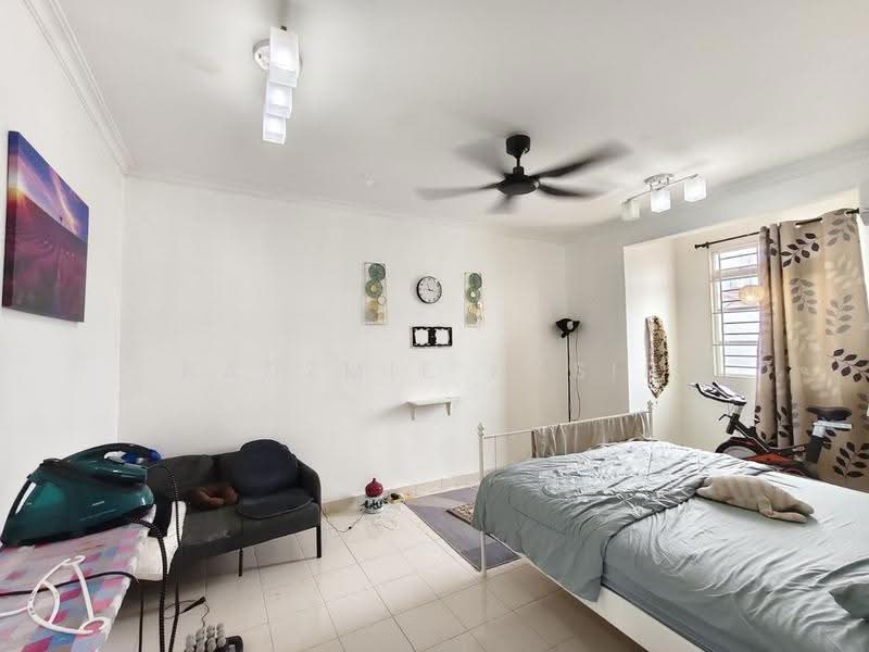 Rumah Teres 2.5-Tingkat untuk Dijual di Kajang (Selangor) - Nadzmie Nasir - Bedroom - PropertyGuru.com.my