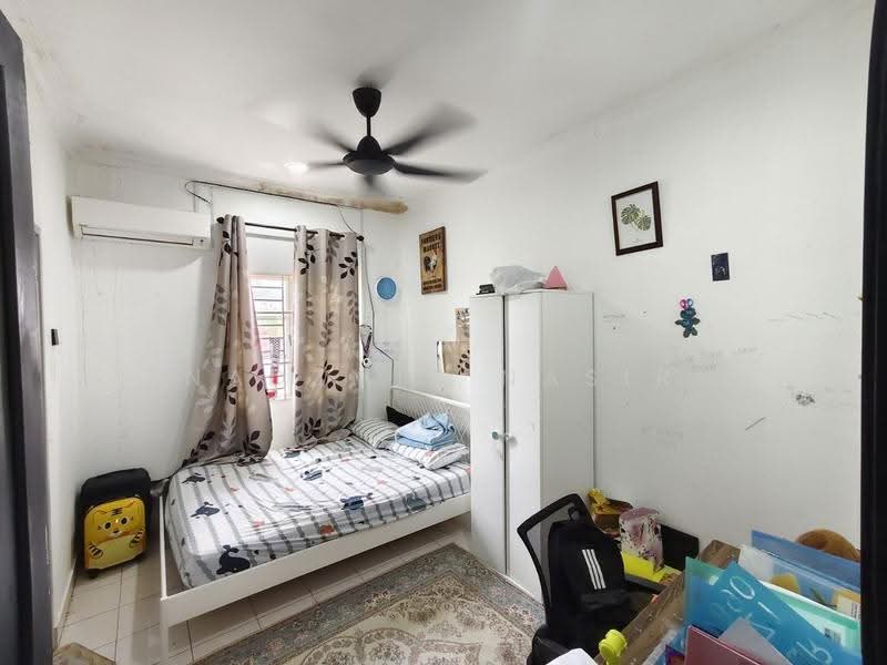 Rumah Teres 2.5-Tingkat untuk Dijual di Kajang (Selangor) - Nadzmie Nasir - Bedroom - PropertyGuru.com.my