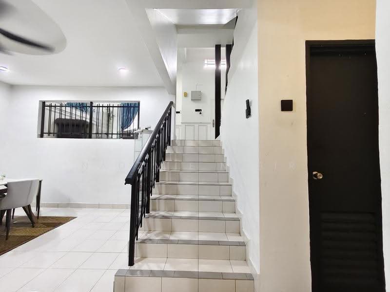 Rumah Teres 2.5-Tingkat untuk Dijual di Kajang (Selangor) - Nadzmie Nasir - Interior - PropertyGuru.com.my