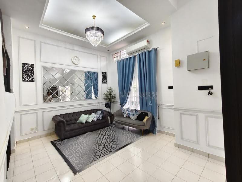 Rumah Teres 2.5-Tingkat untuk Dijual di Kajang (Selangor) - Nadzmie Nasir - Living Room - PropertyGuru.com.my