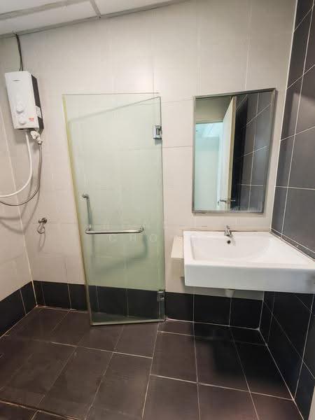 Kediaman Servis untuk Disewa di Centrestage Designer Suite - Bonnie Chong - Bathroom - PropertyGuru.com.my