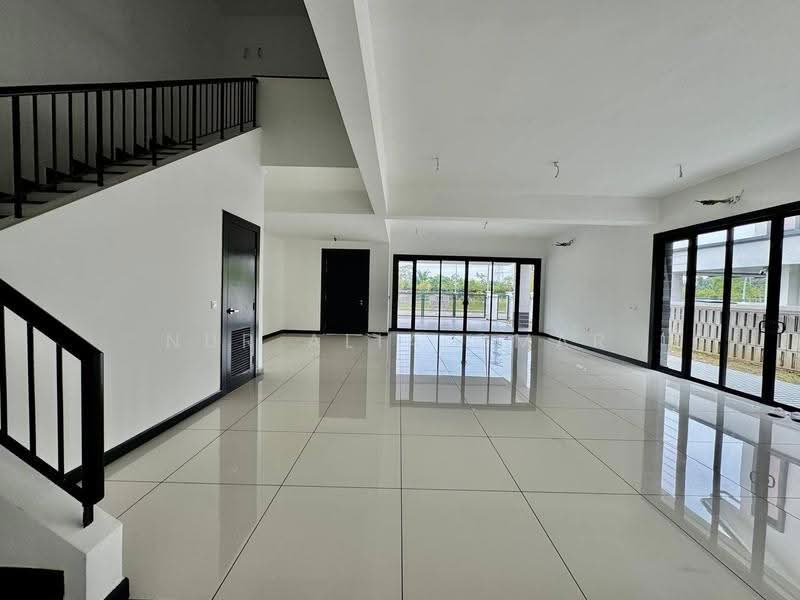 Rumah Berkembar untuk Dijual di Elmina (Shah Alam) - Nur Alia Omar - Living Room - PropertyGuru.com.my