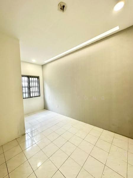 2-storey Terraced House for Sale in Taman Putri Kulai (Kulai) - Daniel Yong - Interior - PropertyGuru.com.my