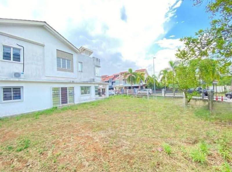 Semi-Detached House for Rent in 16 Sierra (Puchong) - Shawn Tan - Exterior - PropertyGuru.com.my
