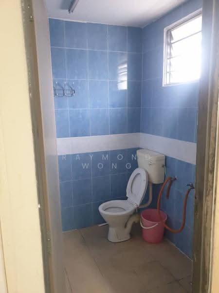Factory for Rent in Subang Jaya (Selangor) - Raymond Wong - Bathroom - PropertyGuru.com.my