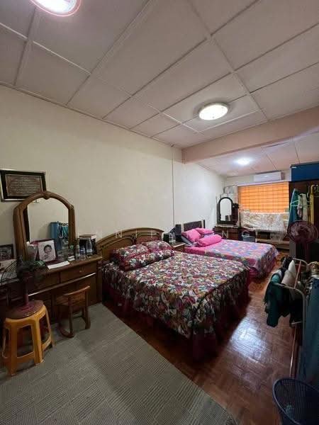 Semi-Detached House for Sale in Taman Munshi Ibrahim (Tampoi) - Jennifer Ng - Bedroom - PropertyGuru.com.my