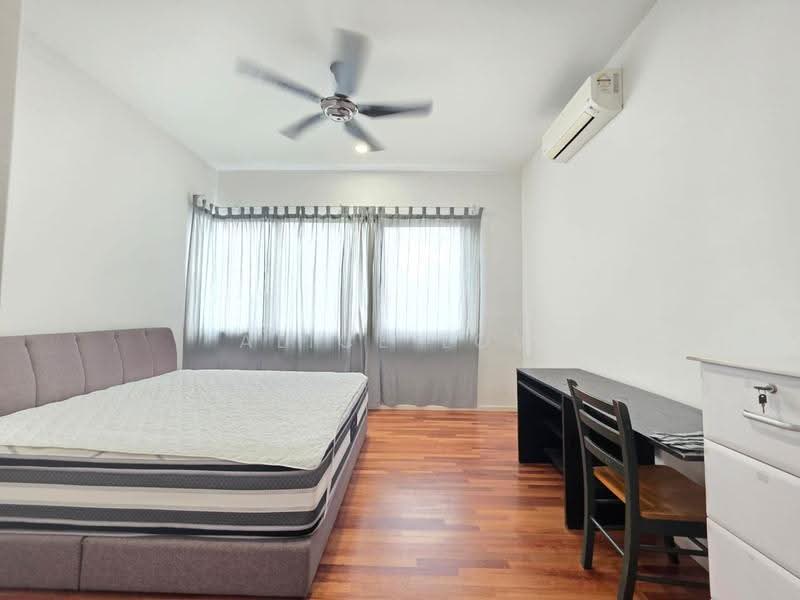 3-storey Terraced House for Rent in Tamansari (Rawang) - Alice Low - Bedroom - PropertyGuru.com.my