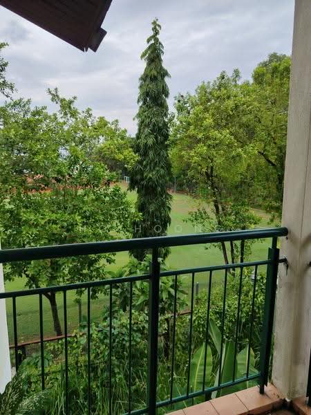 Rumah Bandar untuk Disewa di Taman Equine (Seri Kembangan) - Ho Hoong - Balcony - PropertyGuru.com.my