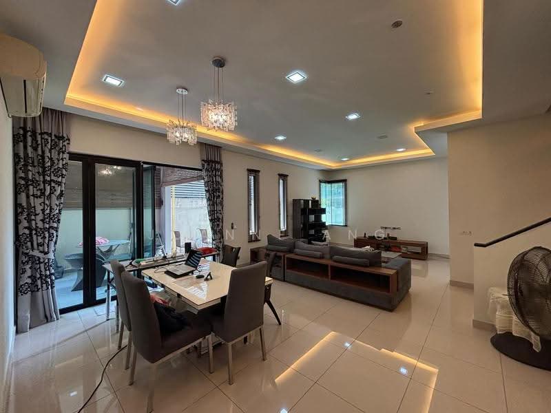 Cluster House for Sale in Taman Nusa Bestari (Iskandar Puteri (Nusajaya)) - Joanne Ang - Living Room - PropertyGuru.com.my