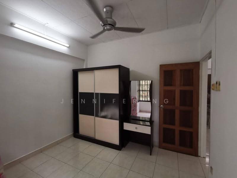 Apartment for Sale at Nusa Bestari Shoplot Apartment - Jennifer Ng - Bedroom - PropertyGuru.com.my