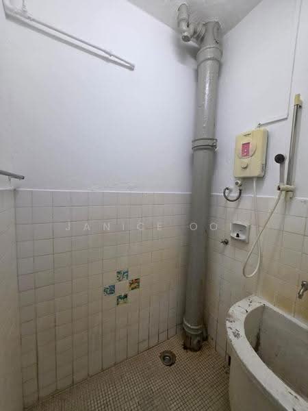 Flat for Rent at Sun Moon City - Janice Ooi - Bathroom - PropertyGuru.com.my