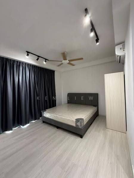 Kediaman Servis untuk Dijual di D'Putra Suites - Ken Liew - Bedroom - PropertyGuru.com.my