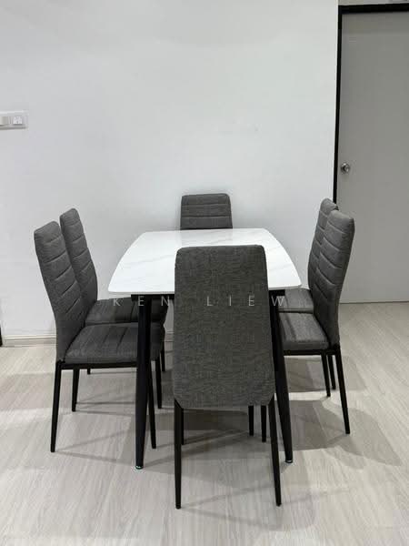 Kediaman Servis untuk Dijual di D'Putra Suites - Ken Liew - Dining Room - PropertyGuru.com.my