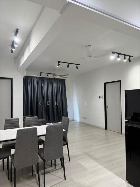 Kediaman Servis untuk Dijual di D'Putra Suites - Ken Liew - Dining Room - PropertyGuru.com.my