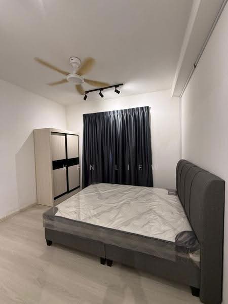 Kediaman Servis untuk Dijual di D'Putra Suites - Ken Liew - Bedroom - PropertyGuru.com.my