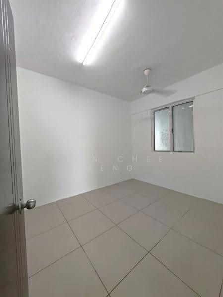 Kediaman Servis untuk Dijual di Silk Residence - Chin Chee Meng - Interior - PropertyGuru.com.my