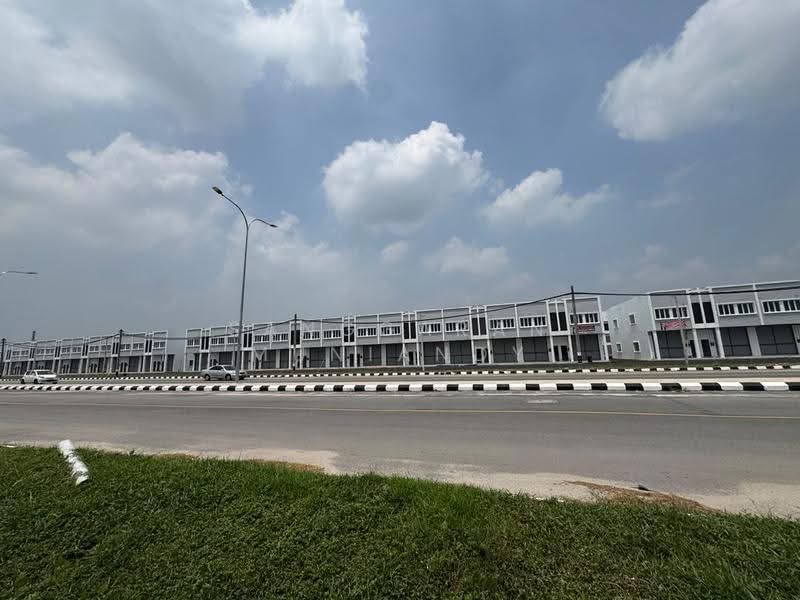 Shop / Office for Sale in Double Storey Shop Office (DSSO) at Lunas (Lunas) - Sanggaran Muniandy - Exterior - PropertyGuru.com.my