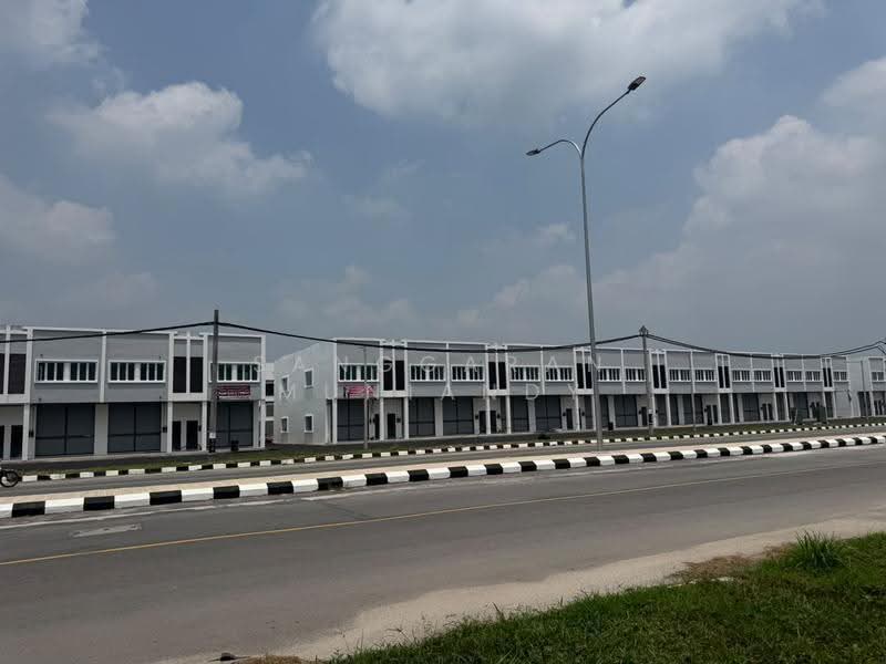 Shop / Office for Sale in Double Storey Shop Office (DSSO) at Lunas (Lunas) - Sanggaran Muniandy - Exterior - PropertyGuru.com.my