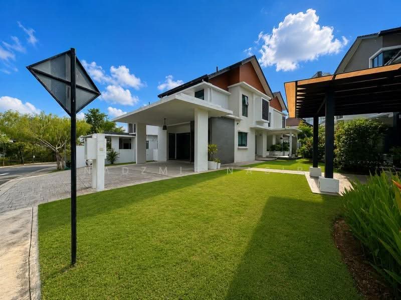Rumah Berkembar untuk Dijual di Cyberjaya (Selangor) - Nadzmie Nasir - Exterior - PropertyGuru.com.my