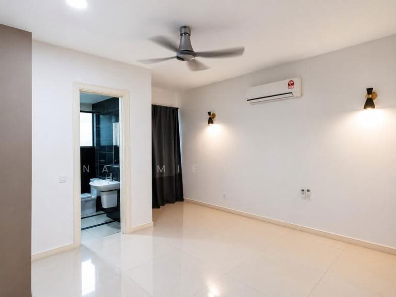 Rumah Berkembar untuk Dijual di Cyberjaya (Selangor) - Nadzmie Nasir - Bathroom - PropertyGuru.com.my