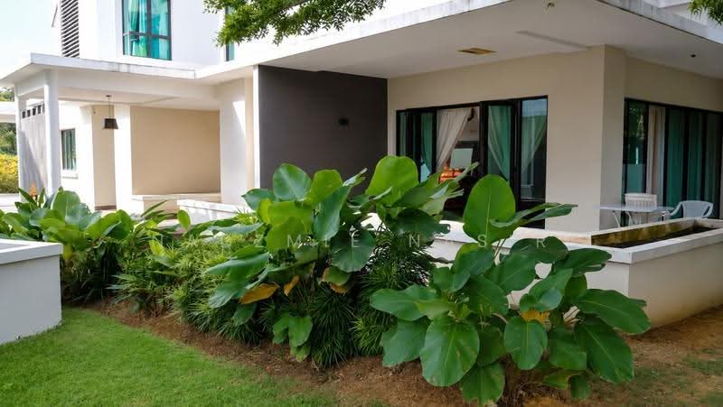 Rumah Berkembar untuk Dijual di Cyberjaya (Selangor) - Nadzmie Nasir - Exterior - PropertyGuru.com.my